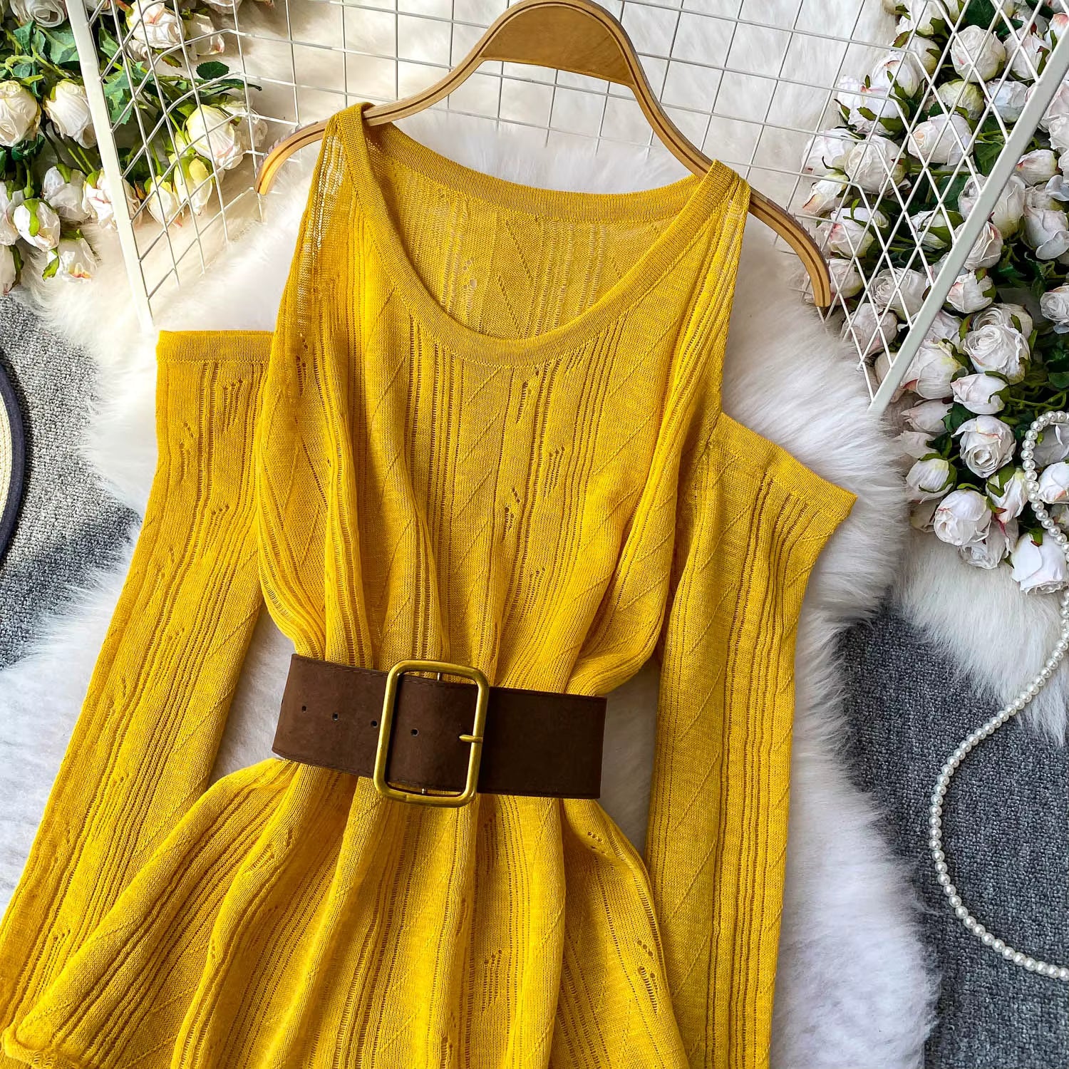 Slimming Knitted Long-Sleeve Pullover with Belt Design for Women Autumn yellow 4