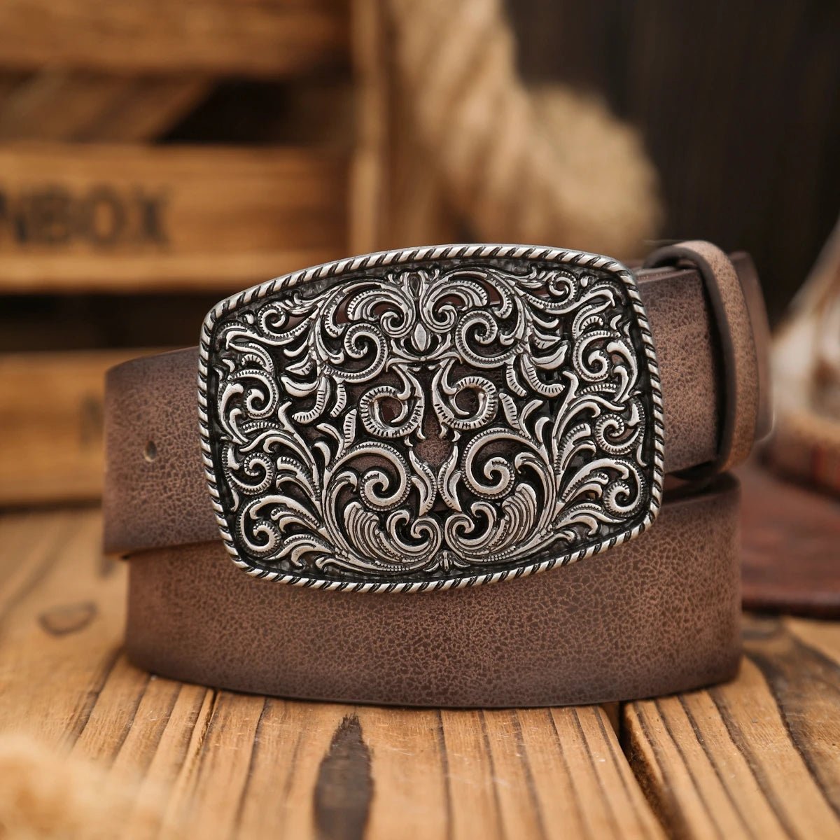 A Western - buckle PU belt suitable for both men and women, a unique and retro brown belt (with perforated nails included) - American ThistleA Western - buckle PU belt suitable for both men and women, a unique and retro brown belt (with perforated nails included)