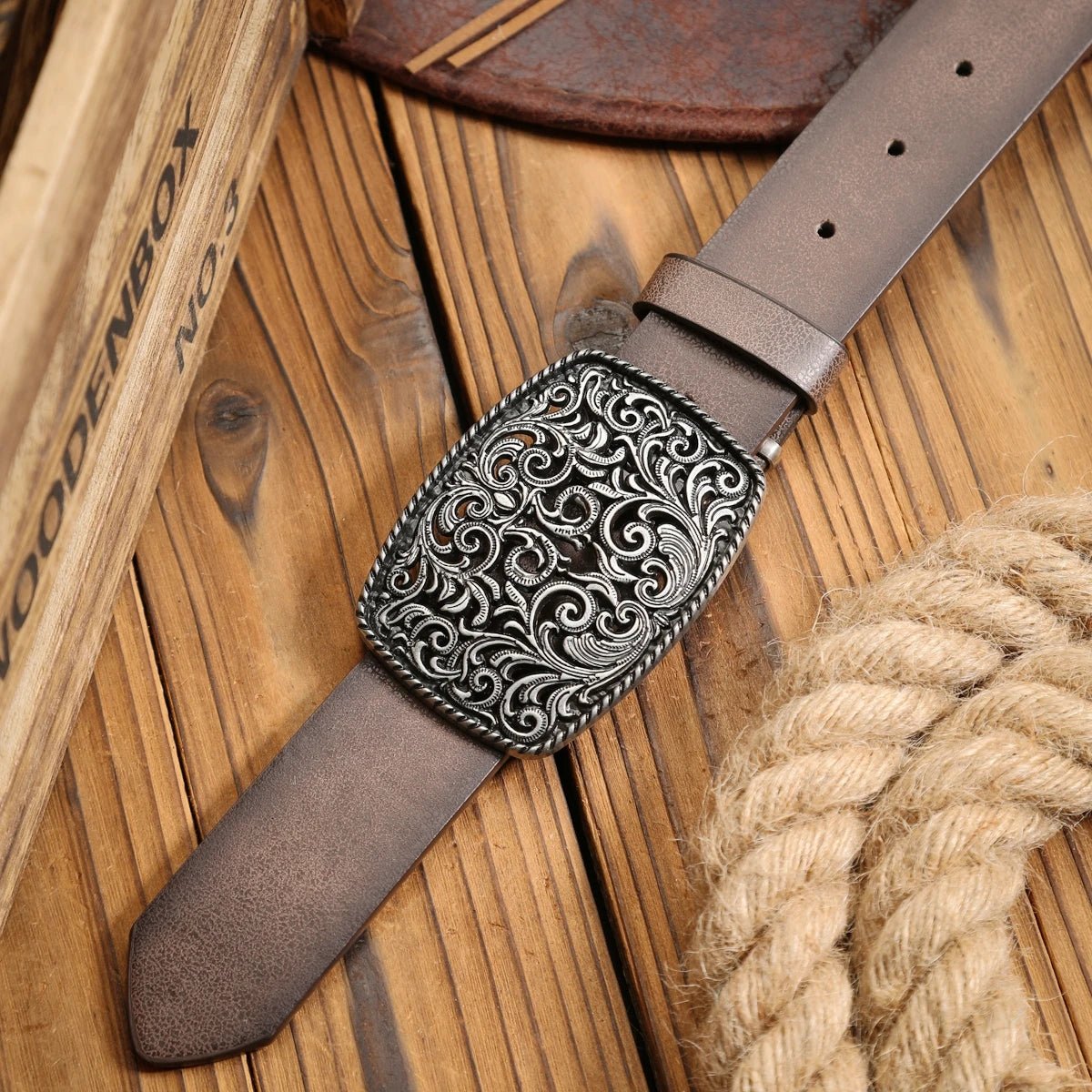 A Western - buckle PU belt suitable for both men and women, a unique and retro brown belt (with perforated nails included) - American ThistleA Western - buckle PU belt suitable for both men and women, a unique and retro brown belt (with perforated nails included)