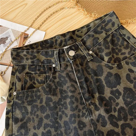 Casual Jeans Retro American Style Leopard Print Design Straight Leg - American Thistle Casual Jeans Retro American Style Leopard Print Design Straight Leg