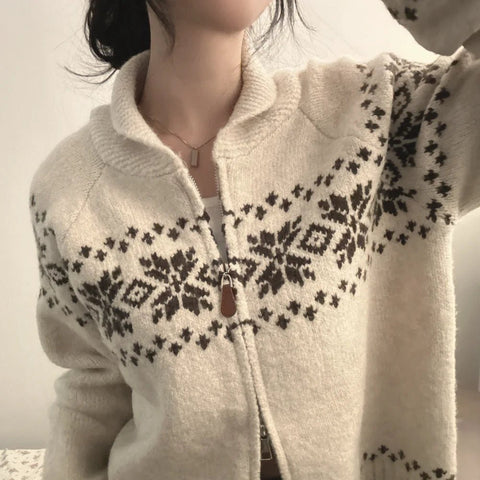 Chic Autumn Winter Loose Fit Long Sve Knitted Sweater Women's Faion Retro Color Blo Design Casual Versatile Outerwear - American Thistle Chic Autumn Winter Loose Fit Long Sve Knitted Sweater Women's Faion Retro Color Blo Design Casual Versatile Outerwear