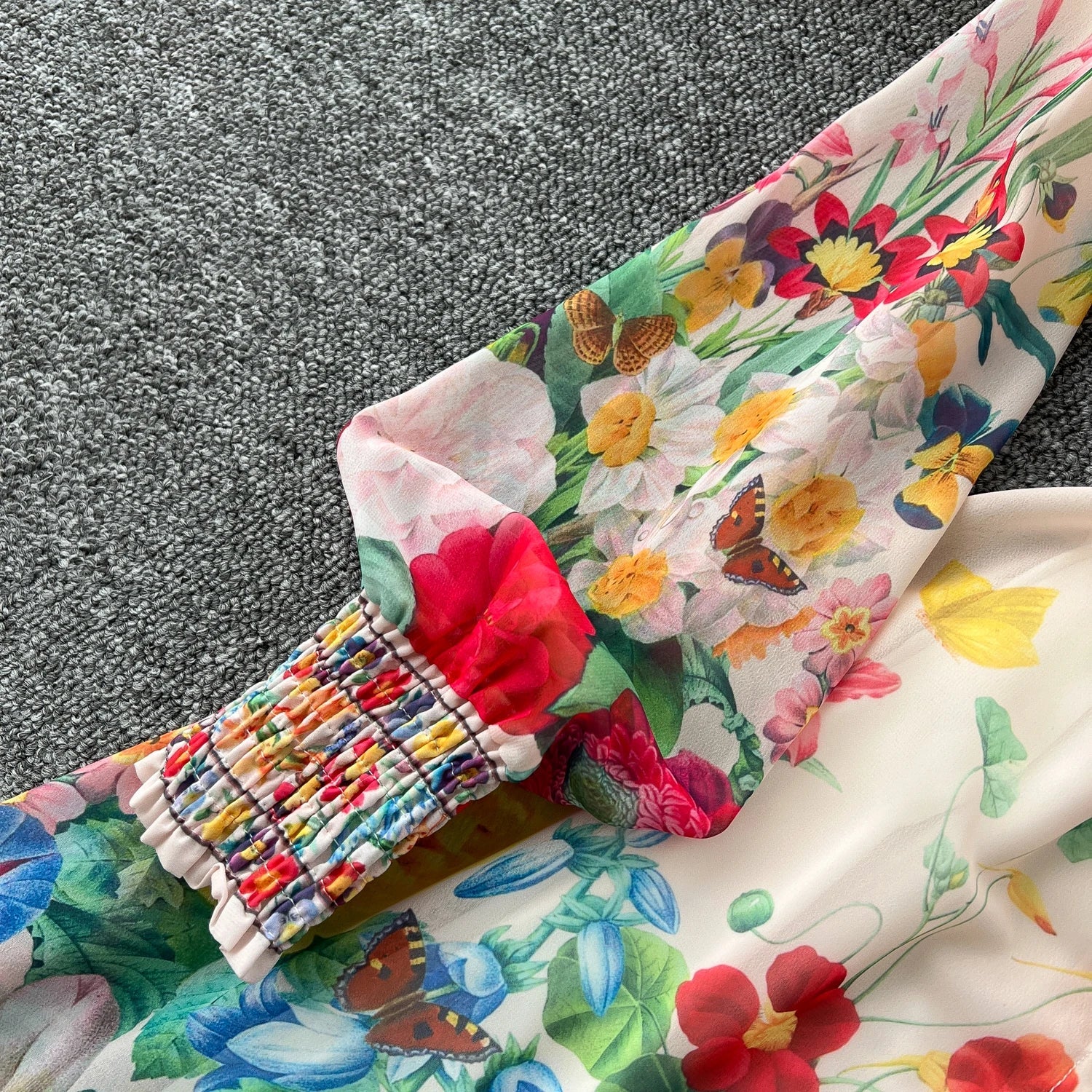 Fashion Gorgeous Flower Chiffon Maxi Ruffles Dress Women Sexy Deep V Neck Long Lantern Sleeve Floral Print Boho - American Thistle Fashion Gorgeous Flower Chiffon Maxi Ruffles Dress Women Sexy Deep V Neck Long Lantern Sleeve Floral Print Boho