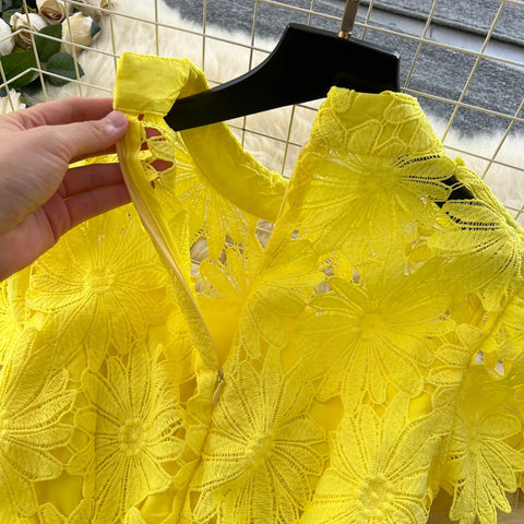 Flower Hollow Lace Dress Female Short Sleeves - American Thistle Flower Hollow Lace Dress Female Short Sleeves