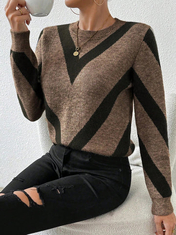 New autumn and winter Geometric Pattern round neck long sleeved knitted sweater - American Thistle New autumn and winter Geometric Pattern round neck long sleeved knitted sweater