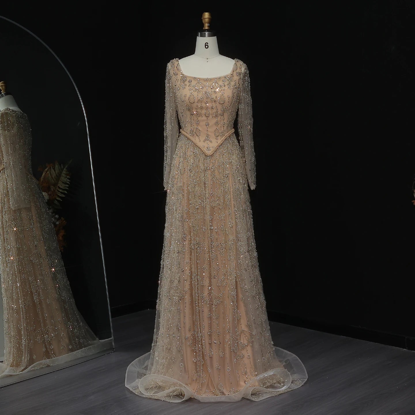 SElegant Sage Green Luxury Evening Dress for Women - American Thistle SElegant Sage Green Luxury Evening Dress for Women