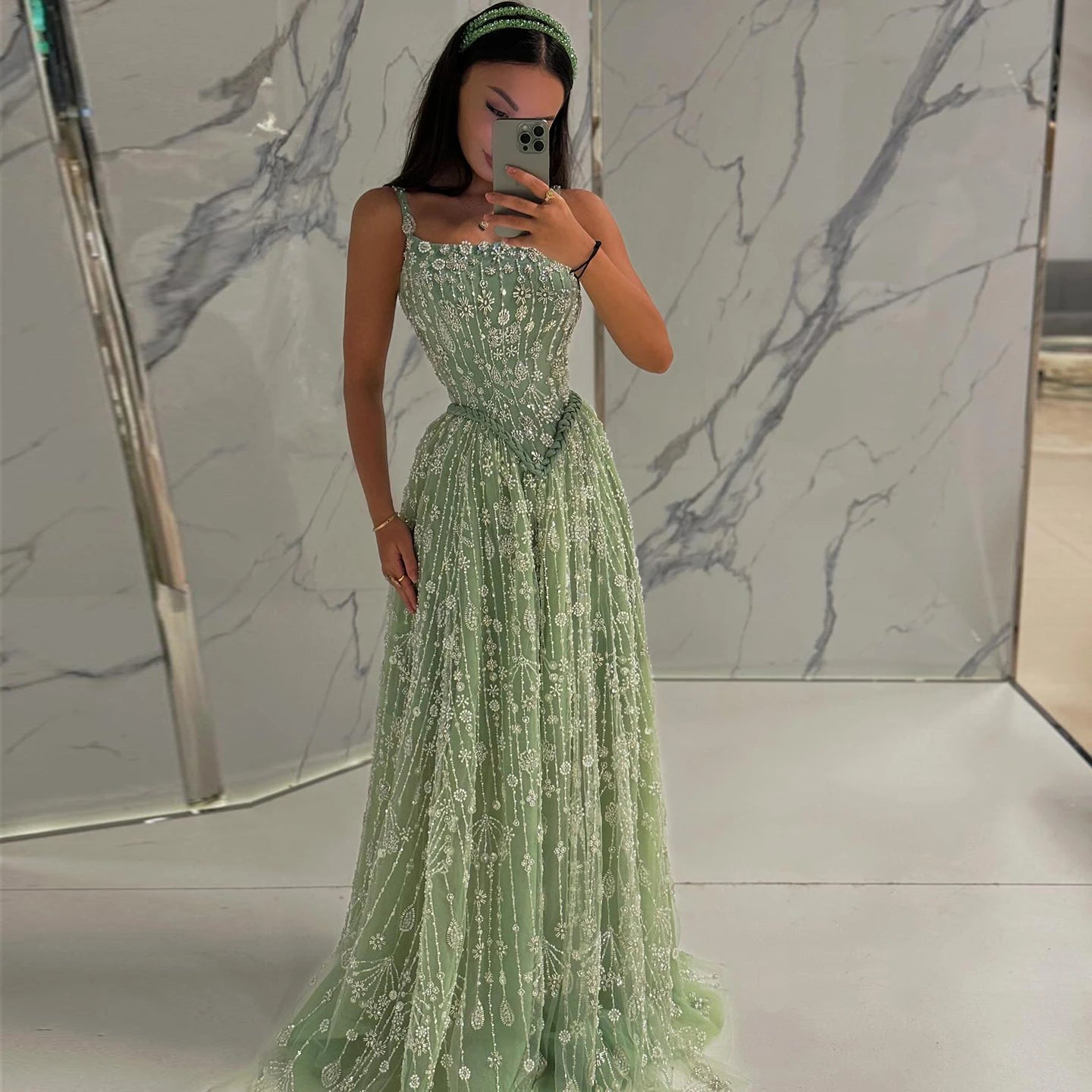 SElegant Sage Green Luxury Evening Dress for Women - American Thistle SElegant Sage Green Luxury Evening Dress for Women