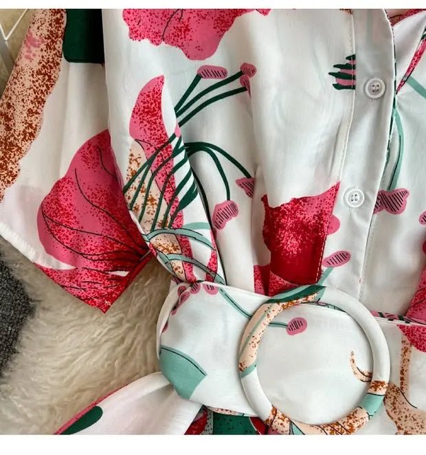 Summer Short Sleeve Floral Knee Length Dress Vintage - American Thistle Summer Short Sleeve Floral Knee Length Dress Vintage