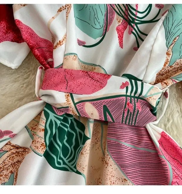 Summer Short Sleeve Floral Knee Length Dress Vintage - American Thistle Summer Short Sleeve Floral Knee Length Dress Vintage