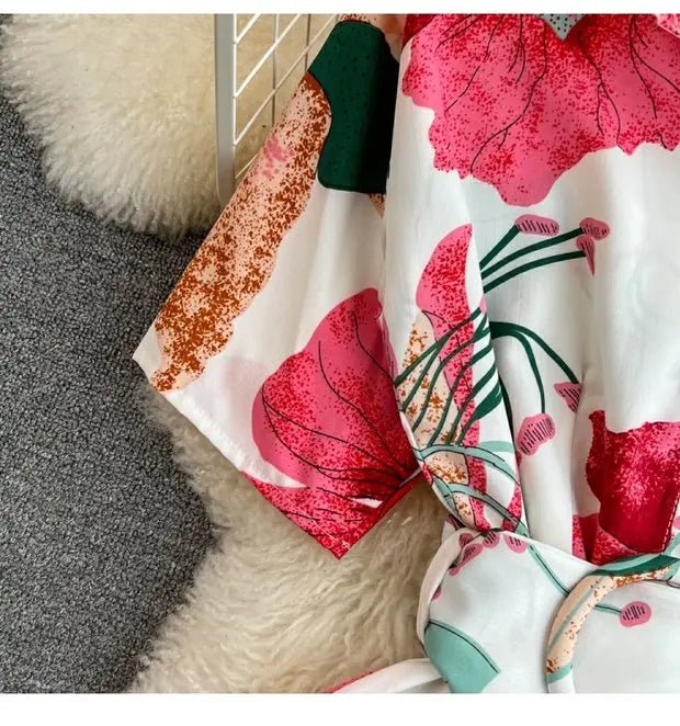 Summer Short Sleeve Floral Knee Length Dress Vintage - American Thistle Summer Short Sleeve Floral Knee Length Dress Vintage