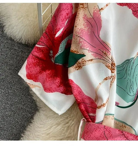 Summer Short Sleeve Floral Knee Length Dress Vintage - American Thistle Summer Short Sleeve Floral Knee Length Dress Vintage