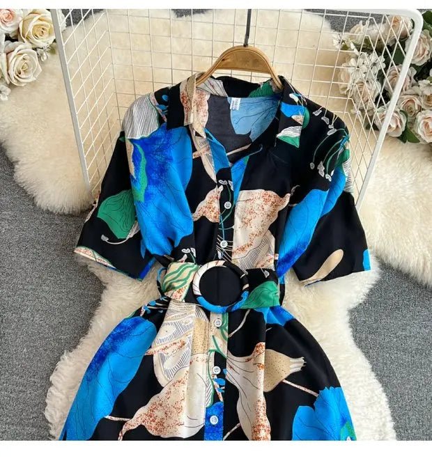 Summer Short Sleeve Floral Knee Length Dress Vintage - American Thistle Summer Short Sleeve Floral Knee Length Dress Vintage