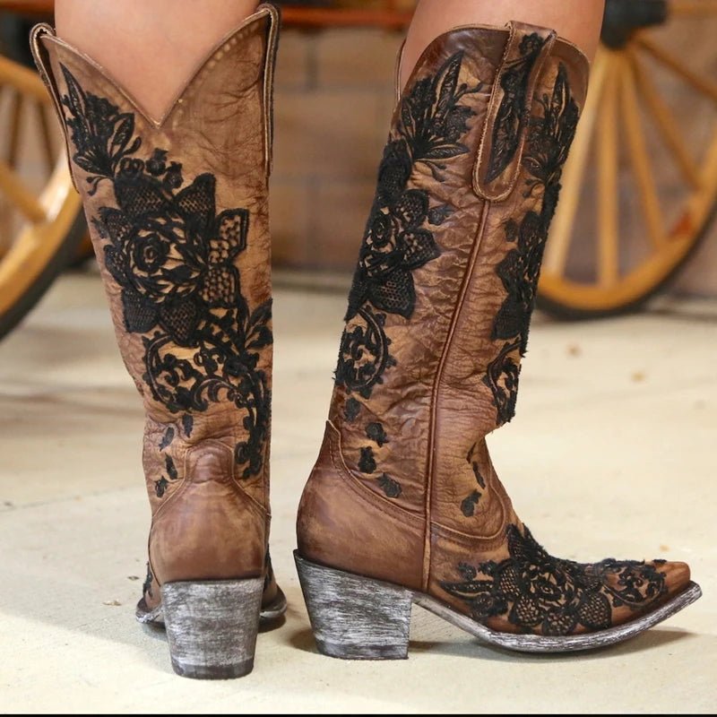 Western Style Women's Pointed Large Embroidered Rose High Heels Vintage Old Women's Boots High Barrel Western Boots - American ThistleWestern Style Women's Pointed Large Embroidered Rose High Heels Vintage Old Women's Boots High Barrel Western Boots