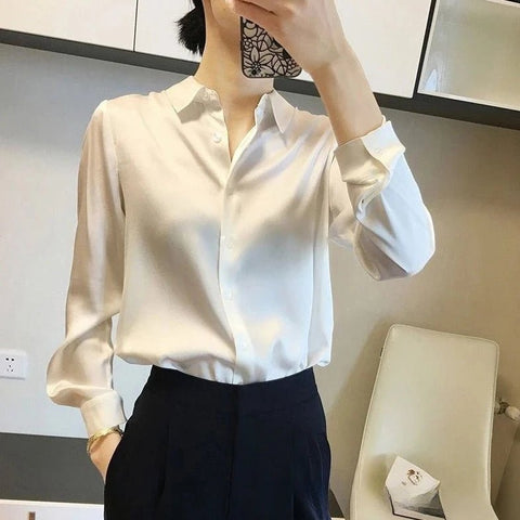 Woman's Elegant Silk Blouse - American Thistle Woman's Elegant Silk Blouse