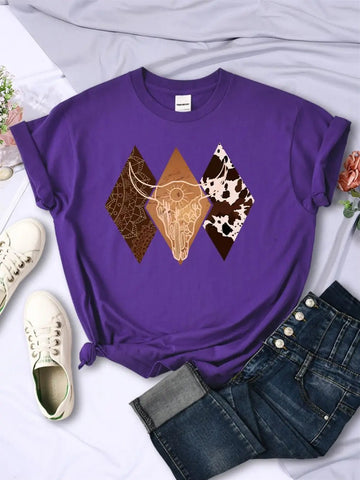 Woman's Short Sleeve T-Shirts Cowboy Style with Diamond Pattern Printed - American Thistle Woman's Short Sleeve T-Shirts Cowboy Style with Diamond Pattern Printed