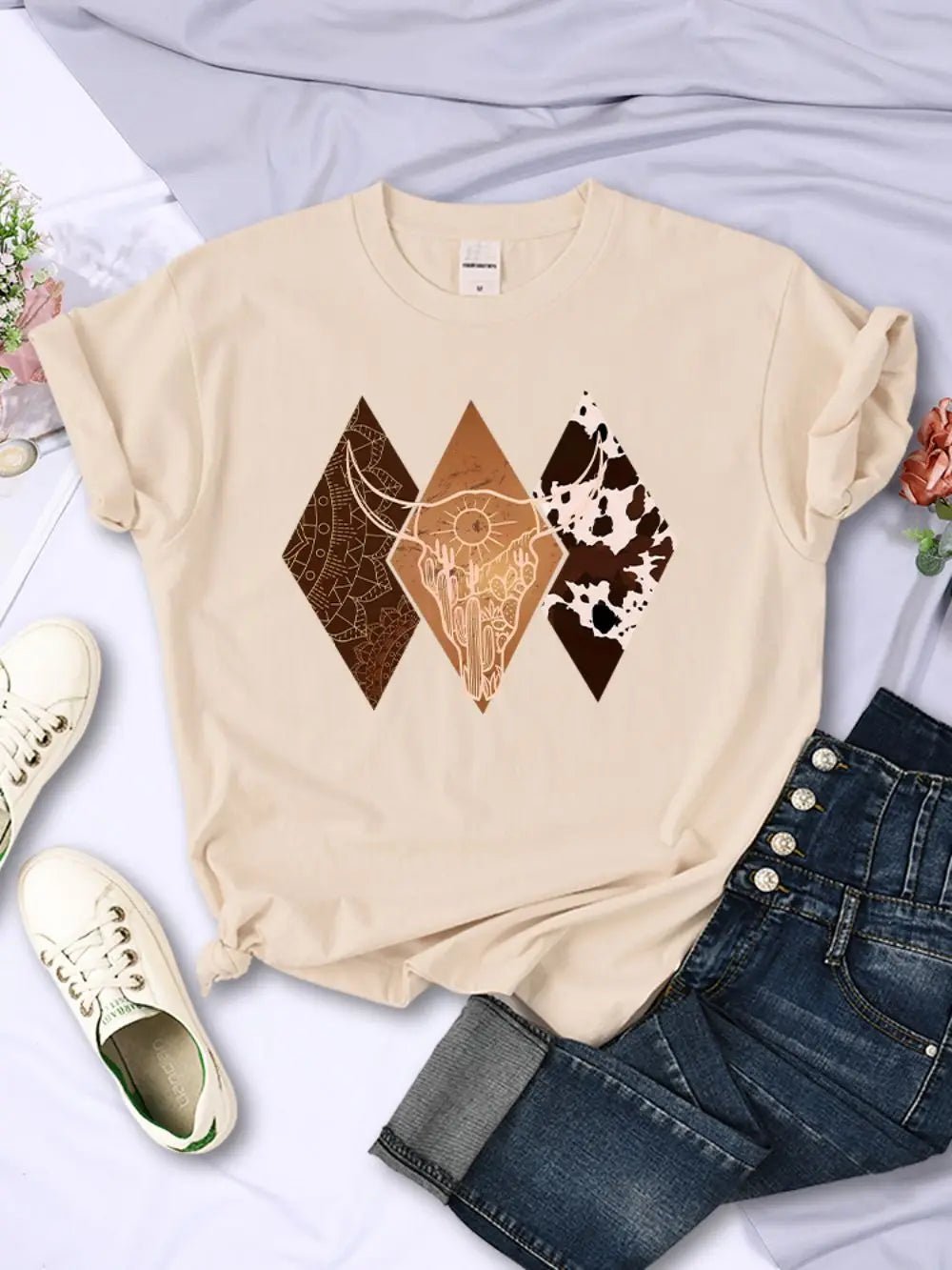 Woman's Short Sleeve T-Shirts Cowboy Style with Diamond Pattern Printed - American Thistle Woman's Short Sleeve T-Shirts Cowboy Style with Diamond Pattern Printed