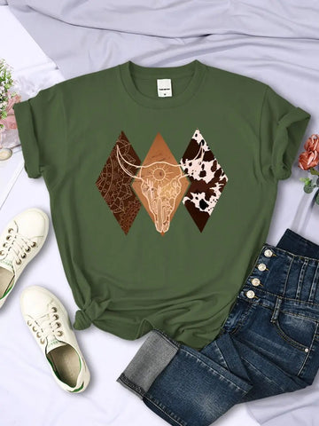 Woman's Short Sleeve T-Shirts Cowboy Style with Diamond Pattern Printed - American Thistle Woman's Short Sleeve T-Shirts Cowboy Style with Diamond Pattern Printed