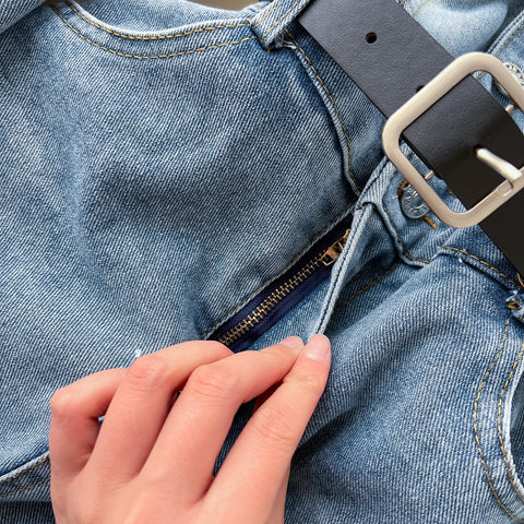 Women Long Sleeve Denim Jumpersuit Rompers Chic Fashion Retro Long - sleeved High - waisted Casual Jeans - American Thistle Women Long Sleeve Denim Jumpersuit Rompers Chic Fashion Retro Long - sleeved High - waisted Casual Jeans