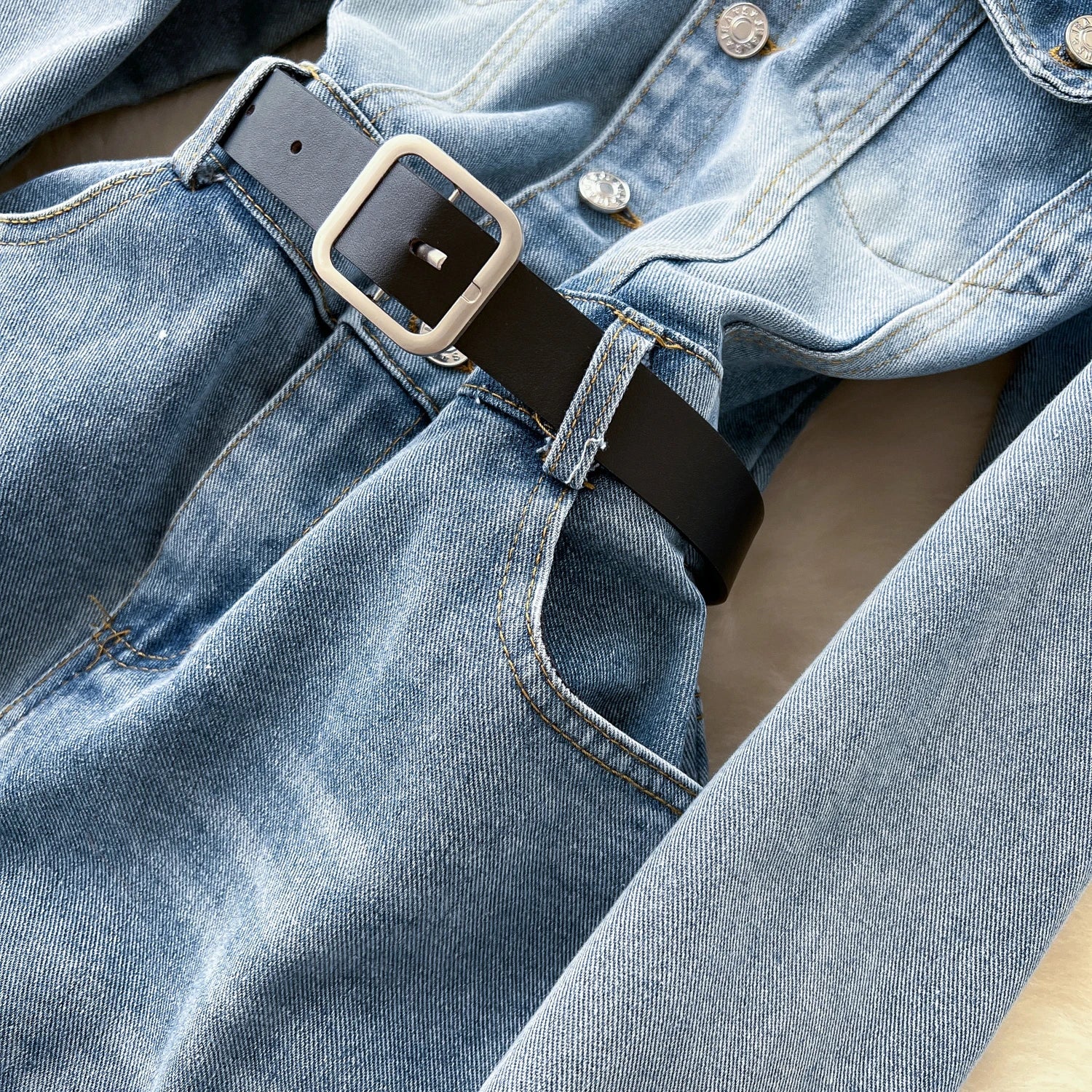 Women Long Sleeve Denim Jumpersuit Rompers Chic Fashion Retro Long - sleeved High - waisted Casual Jeans - American Thistle Women Long Sleeve Denim Jumpersuit Rompers Chic Fashion Retro Long - sleeved High - waisted Casual Jeans