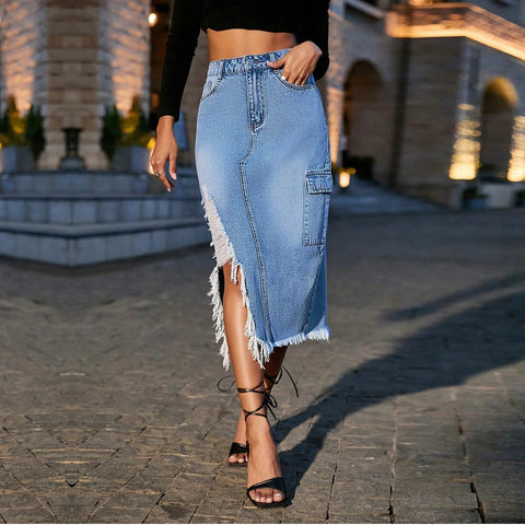 Women'S High - Waisted Denim Slim - Fit Skirt With Side Slits Tassels And Light Blue Raw Edges - American Thistle Women'S High - Waisted Denim Slim - Fit Skirt With Side Slits Tassels And Light Blue Raw Edges