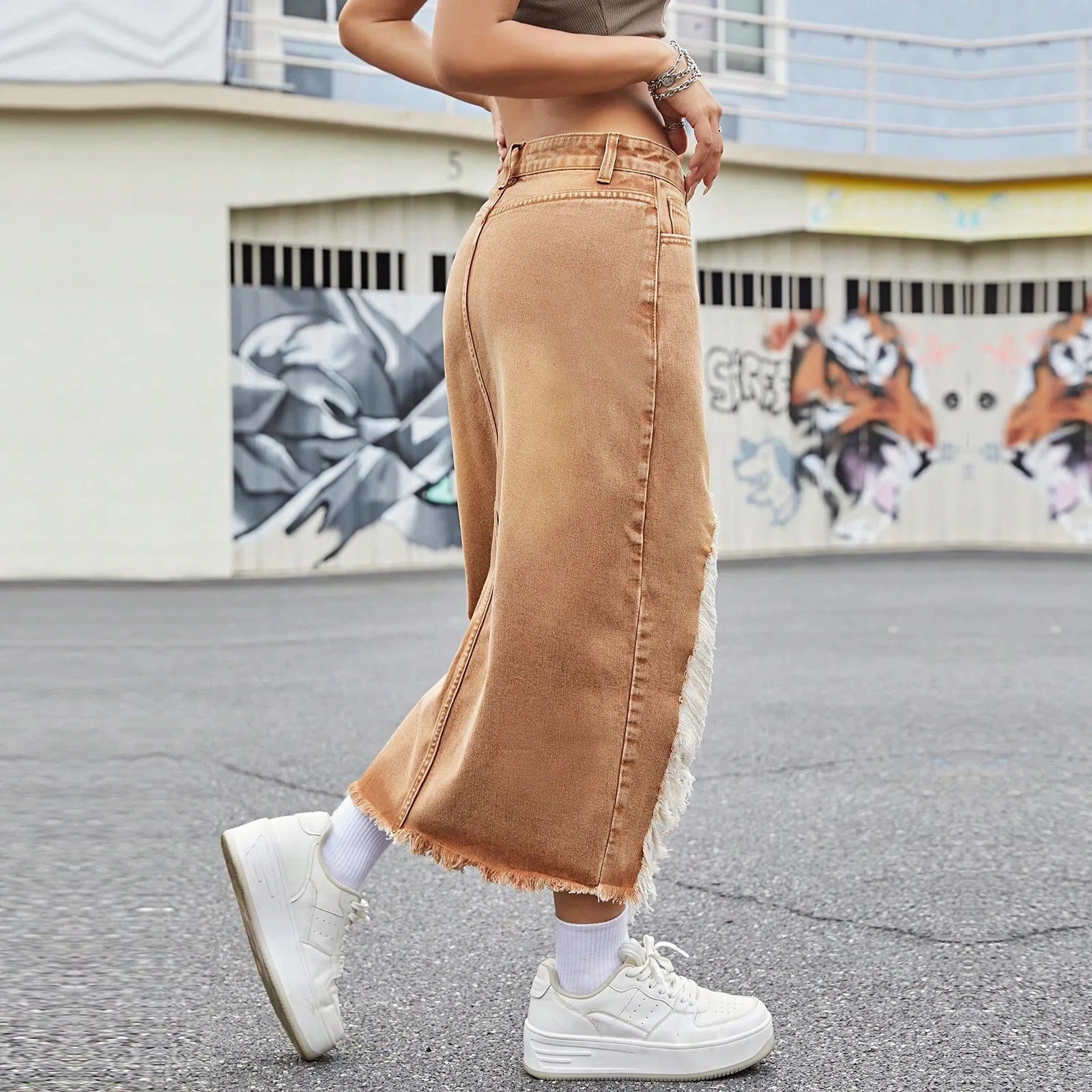 Women'S High - Waisted Denim Slim - Fit Skirt With Side Slits Tassels And Light Blue Raw Edges - American Thistle Women'S High - Waisted Denim Slim - Fit Skirt With Side Slits Tassels And Light Blue Raw Edges