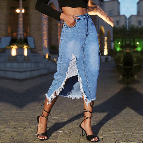 Women'S High - Waisted Denim Slim - Fit Skirt With Side Slits Tassels And Light Blue Raw Edges - American Thistle Women'S High - Waisted Denim Slim - Fit Skirt With Side Slits Tassels And Light Blue Raw Edges