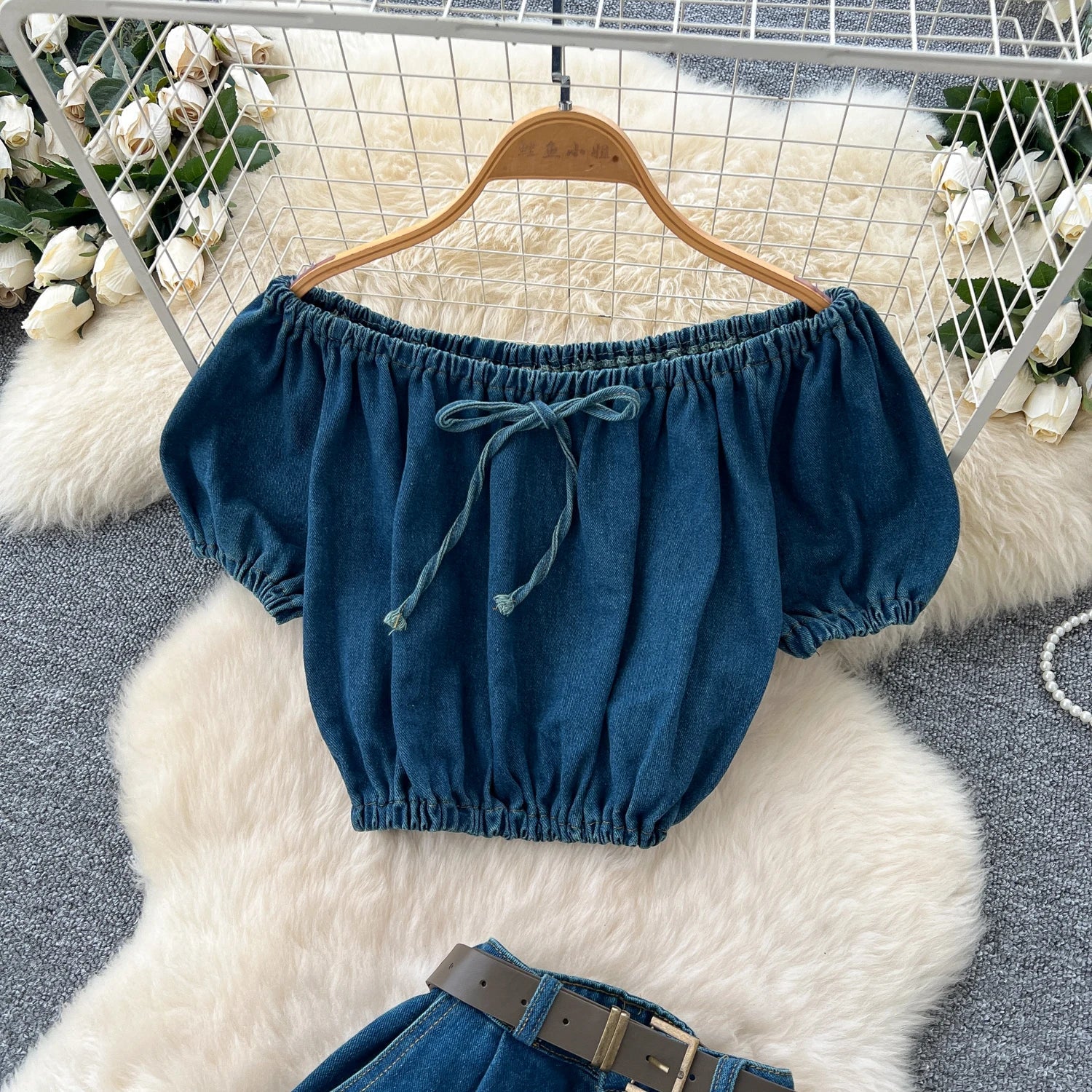 Women's Vintage Two - PiecePuff Sleeve Tunic Crop Top And High Waist Denim - American Thistle Women's Vintage Two - PiecePuff Sleeve Tunic Crop Top And High Waist Denim